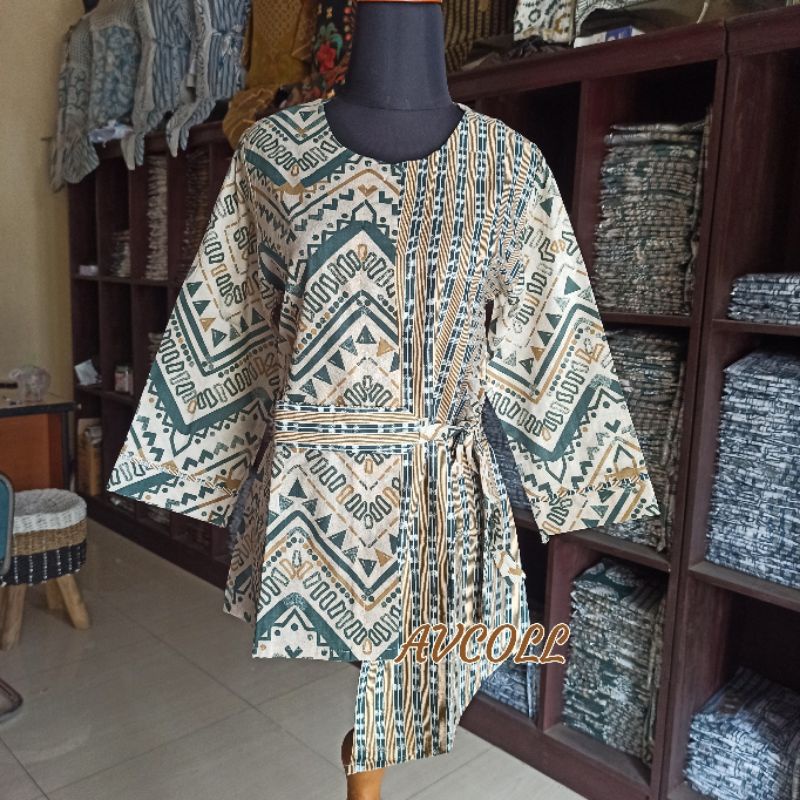 tey-17 Batik wanita ASJ SA HRB026 Kenongo Kemeja Tosca Pendek-Piramid