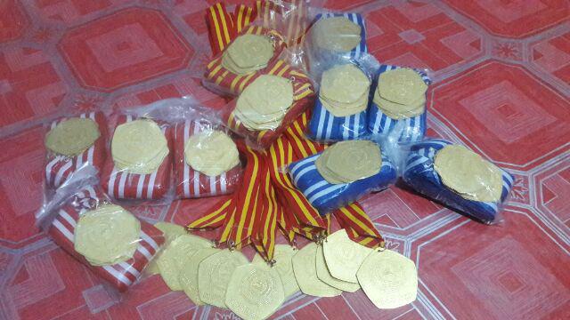 Medali Kuningan Embos - Logam Kuningan