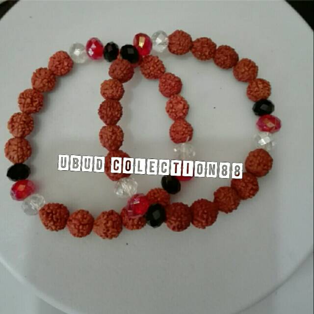 Gelang Rudraksa Genitri Bali
