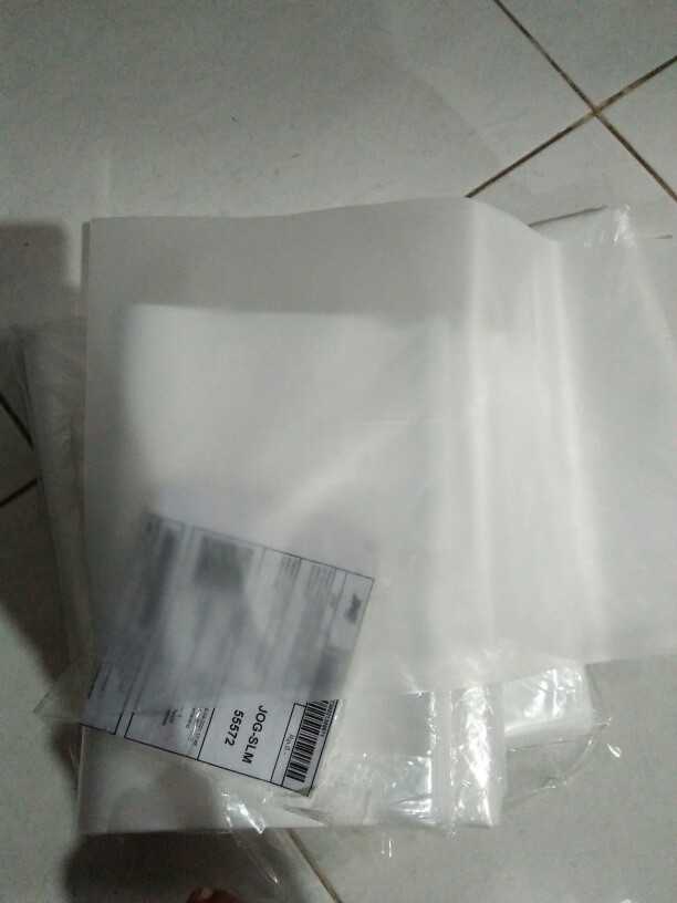 Plastik Beras Hd 2,5 Kg 23x35 Tebal 05 Polosisi 100 Bh