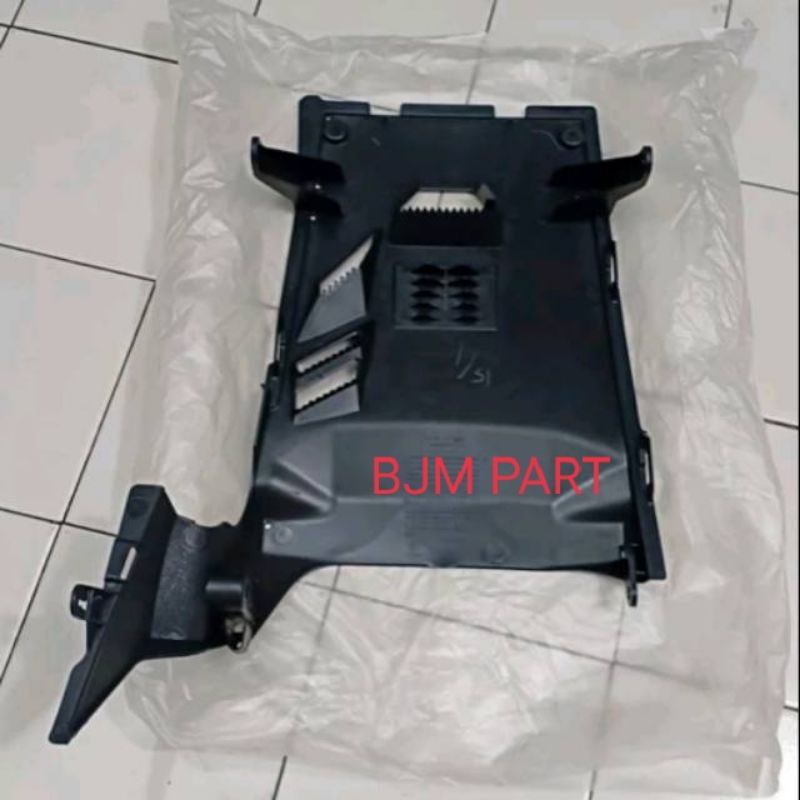 DASBOR BAWAH DEK BAWAH KOLONGAN VARIO 125 -150 NEW 2018-2022 BERKUALITAS NON ORI