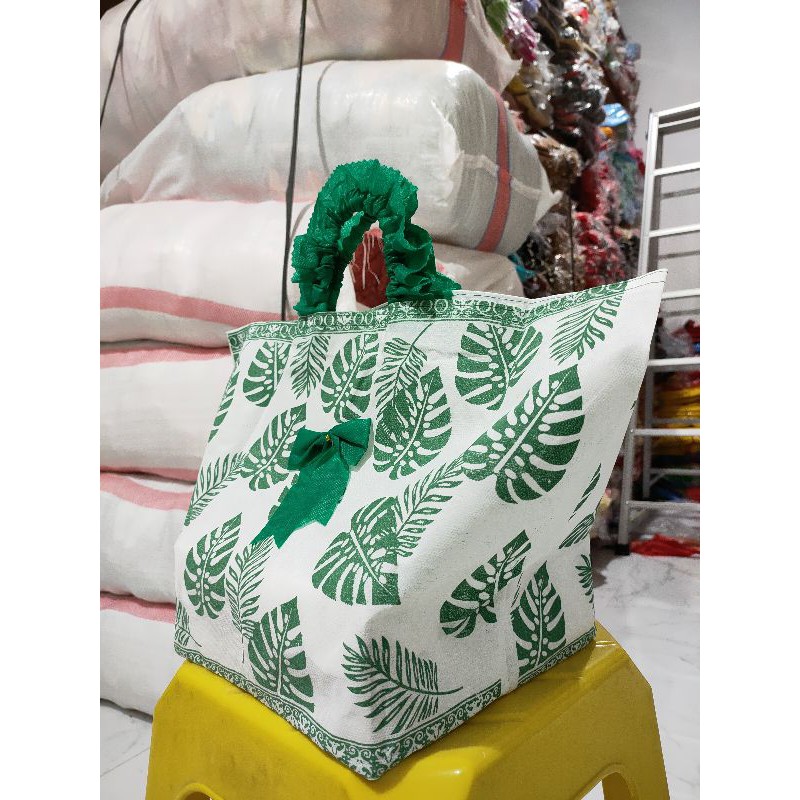 Tas hajatan Renda motif Daun uk.22x22