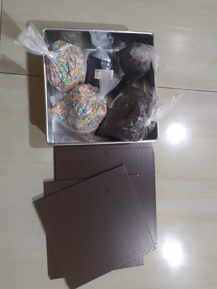 Loyang Kue Persegi Uk. 14 - 26 Tinggi 7cm