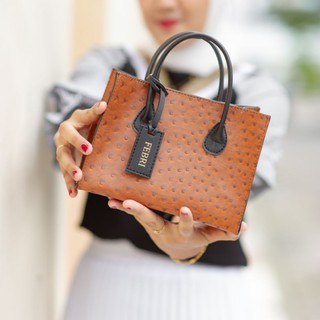 Image of SELINA CLUTCH (Free dus box)
