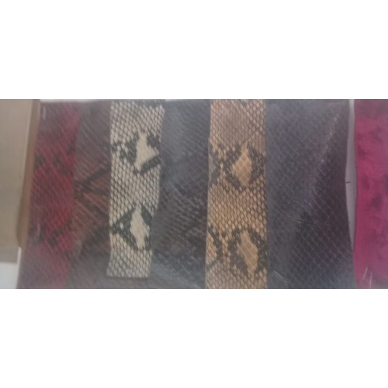 kulit sintetis motif ular piton