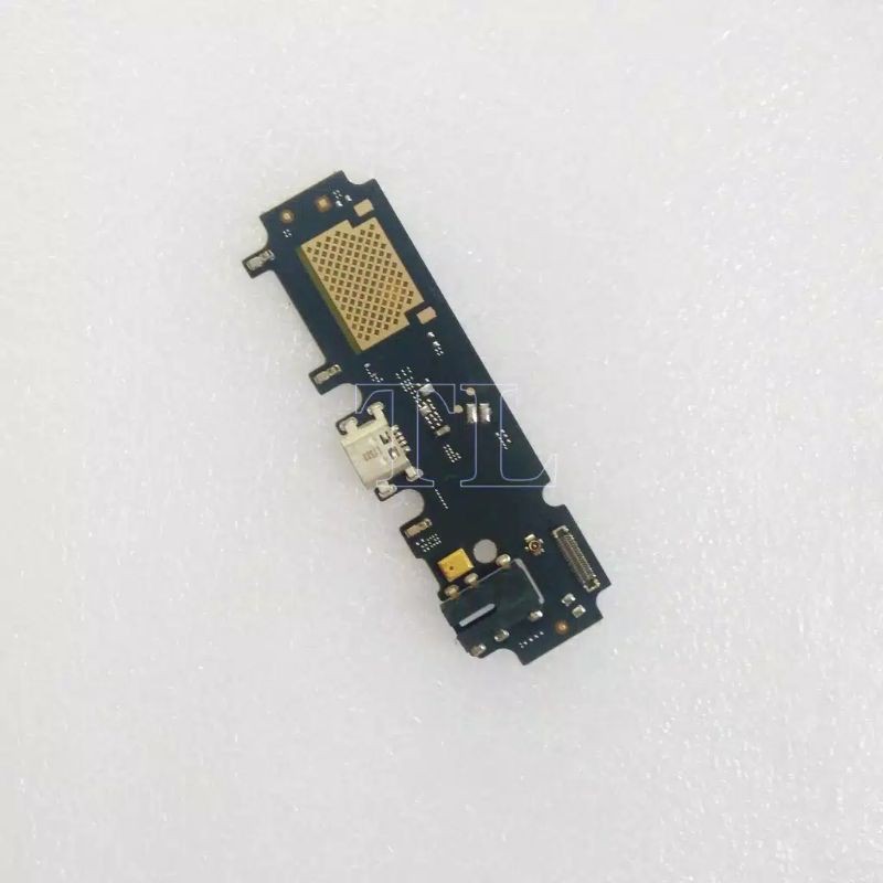 FLEXIBEL FLEXIBLE CHARGER PAPAN CAS VIVO Y71 PLUG IN MIC HANDFRE