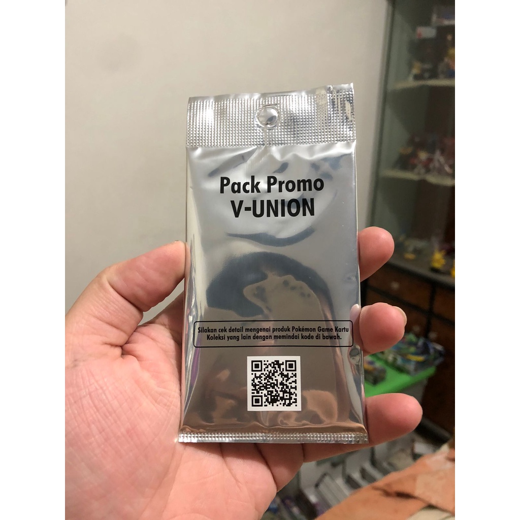 Kartu Pokemon TCG Sealed Pack V-Union Promo Indonesia Mewtwo Zacian Greninja + Professor Burnet