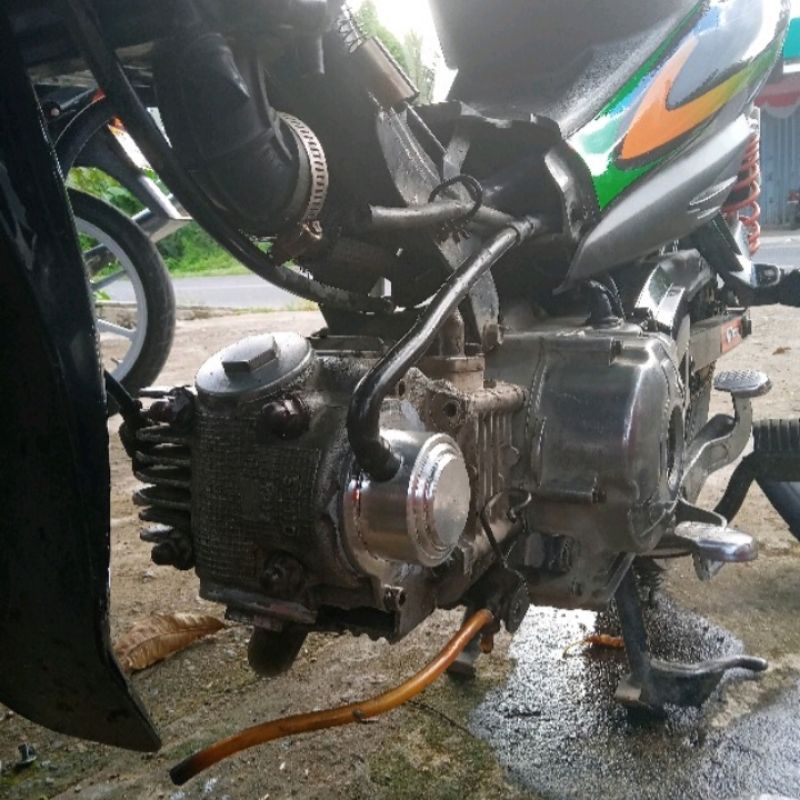 Tutup noken dan tutup klep  Yamaha Jupiter/Vega/crypton