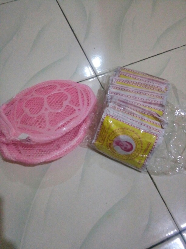 Laundry Bra Bag Kantong Cuci Cucian Pelindung Bra Bh & Cd Celana Dalam