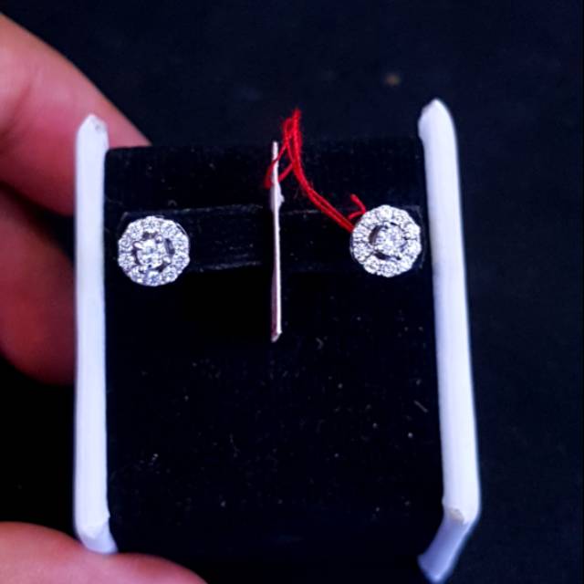 Anting tusuk emas putih natural berlian