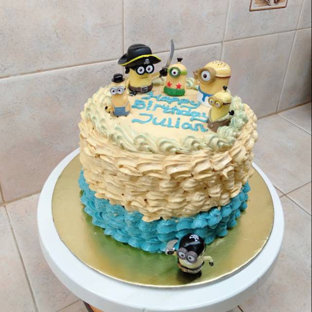 

Cake Character Minion