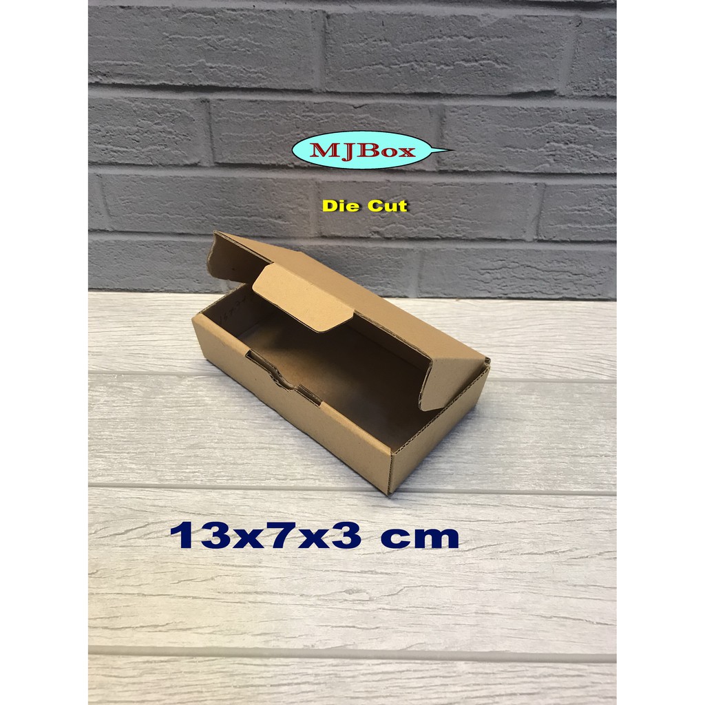 

Kardus box 13x7x3 cm kotak karton DieCut