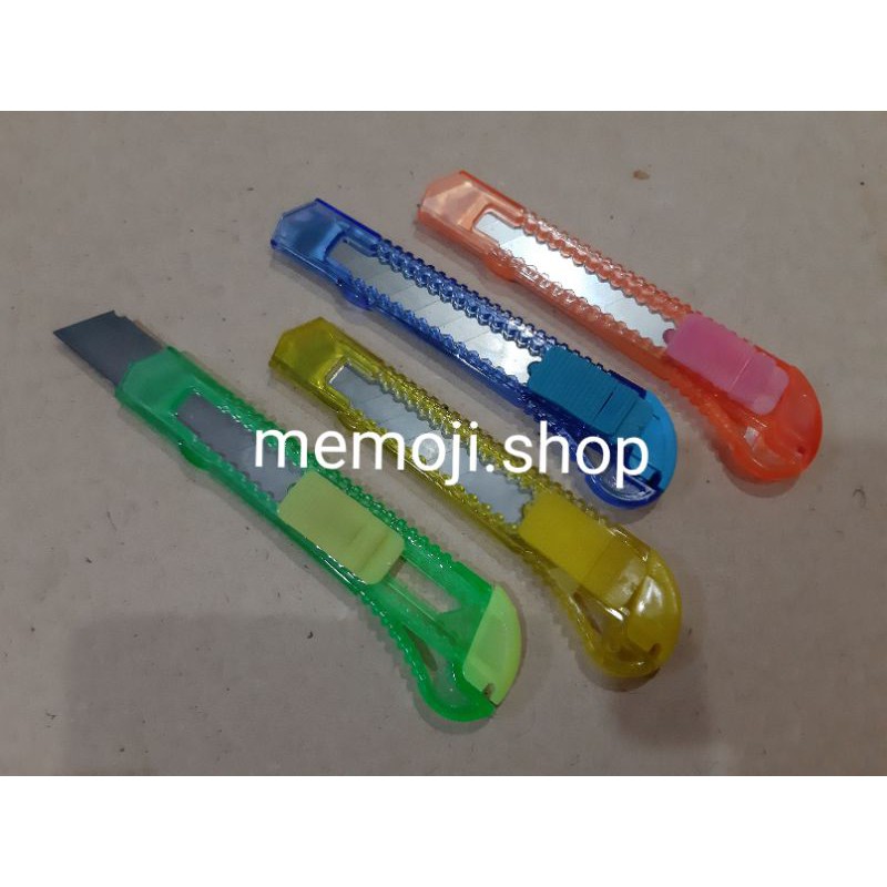 

Pisau Cutter Besar Transparant Warna (1pc)