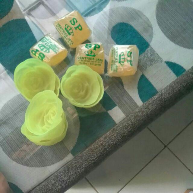 Cetakan Kue Mawar Warna Warni Per Lusin