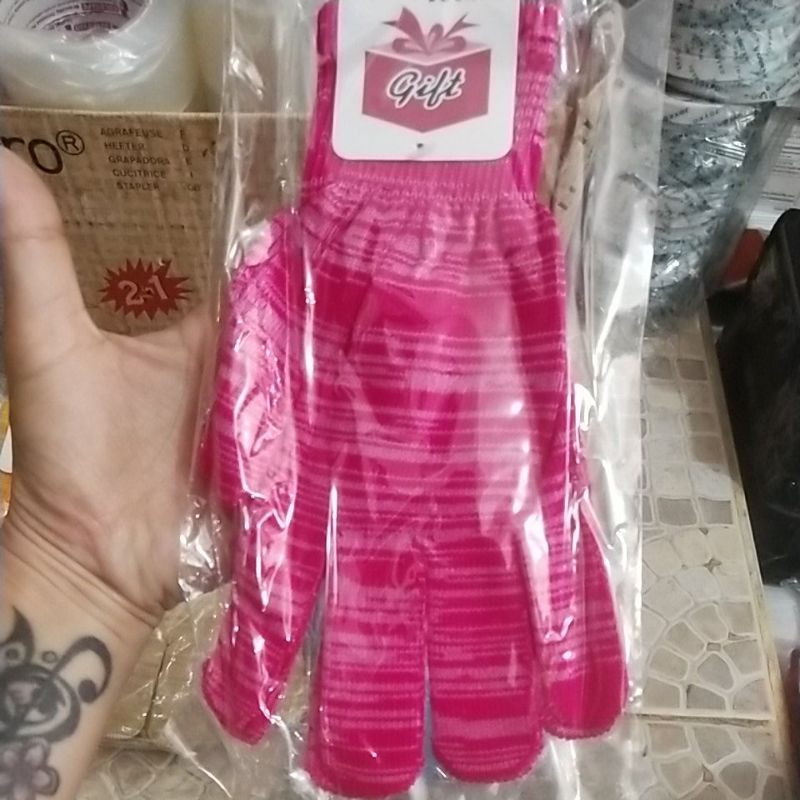 sarung tangan tuyaya