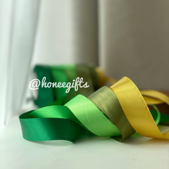 

Pita Hijau Gold Lebaran Idul Fitri Hampers Kado Eid Mubarak Ketupat - Hijau Muda 037