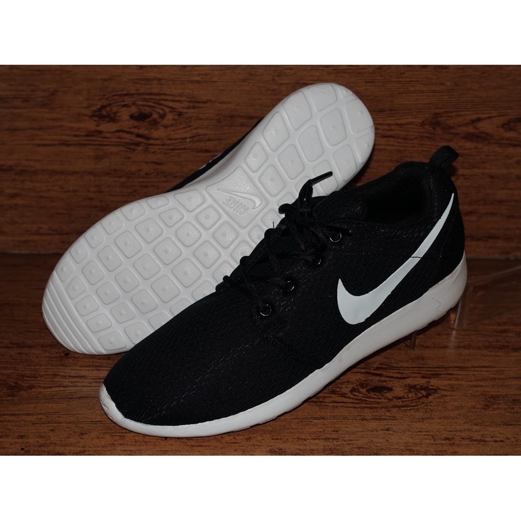 Sepatu Nike murah. Nike roserun murah. sepatu nike pria murah. Sepatu sport olahraga running murah