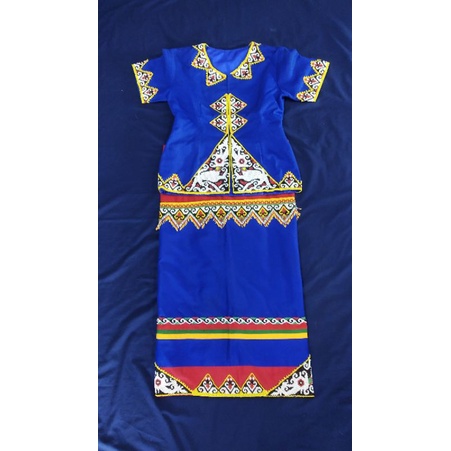 BAJU ADAT PEREMPUAN DAYAK BAHAU
