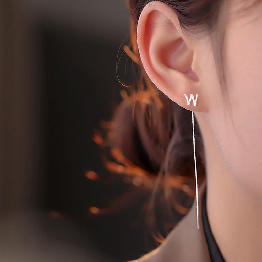 Nickolas1 Alfabet Kawat Telinga Kreatif Dingin Hadiah Sahabat Perhiasan Aksesoris Huruf Inisial Korea Stud Earrings