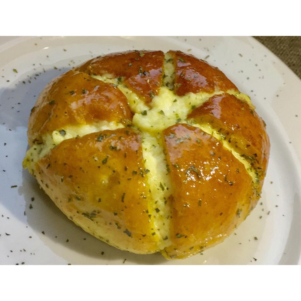 

GARLIC CHEESE BREAD By boony.food