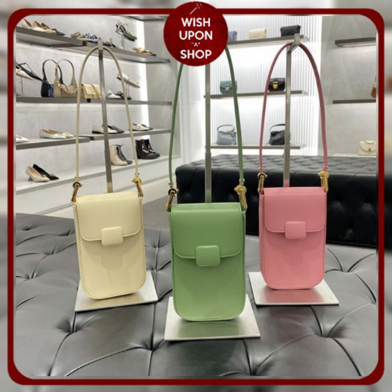 CK Koa Wristlet Phone Pouch Bag 73UFm