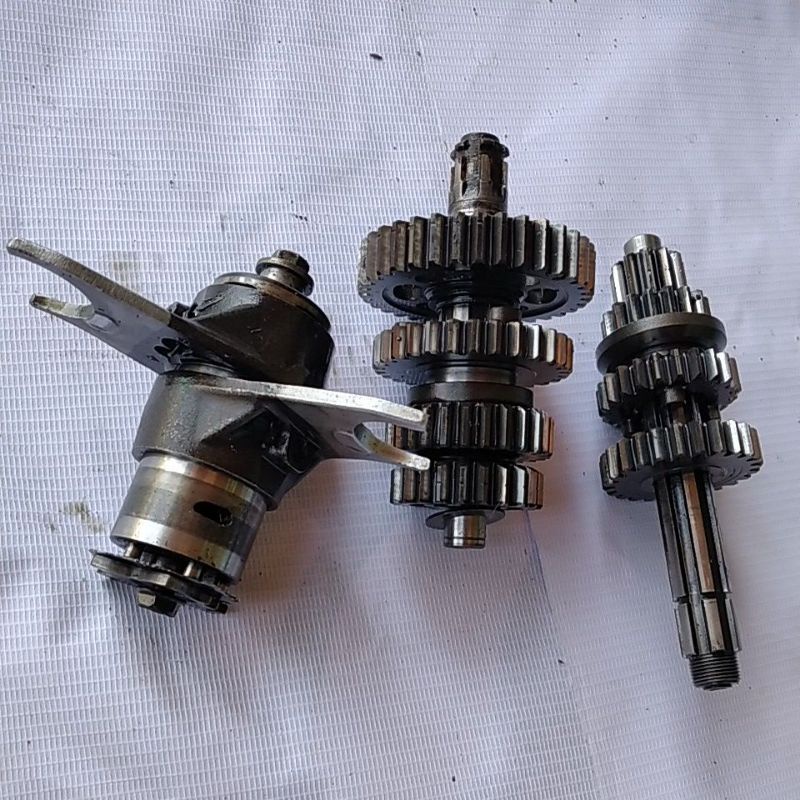 gear serumpun honda win100 original gearbox honda win100 gigi rasio honda win100 gigi serumpun win