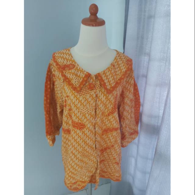 Atasan Batik Merk Danar Hadi