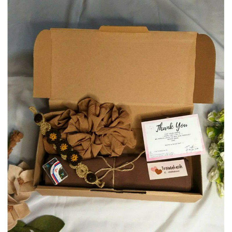 

Hempers Giv kado Box Paket Hemat/ hadiah ulangtahun/hadiah wisuda