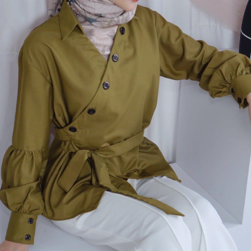 BLOUSE ELIZA TOP / ATASAN WANITA MOSCREPE