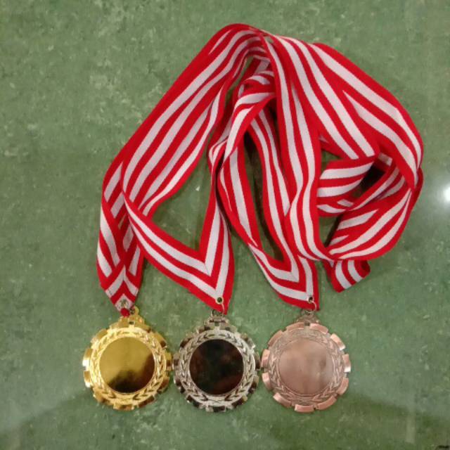 Medali Logam Medali Besi Mendali Besi Mendali Emas/Perak/Perunggu Satuan Kwalitas Bagus