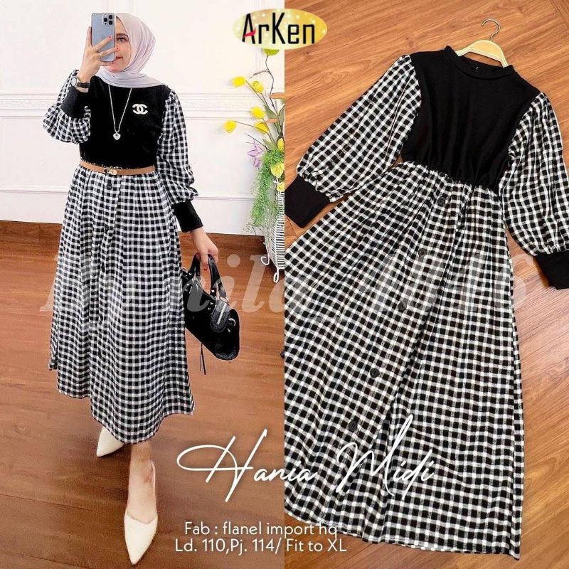 Hania Midi Dress by Arken