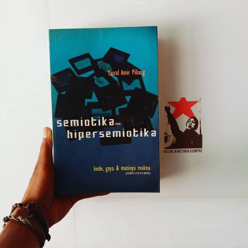 Yasraf Amir Piliang Transpolitika: Dinamika Politik di Dalam Era Virtualitas | Sebuah Dunia yang Dil