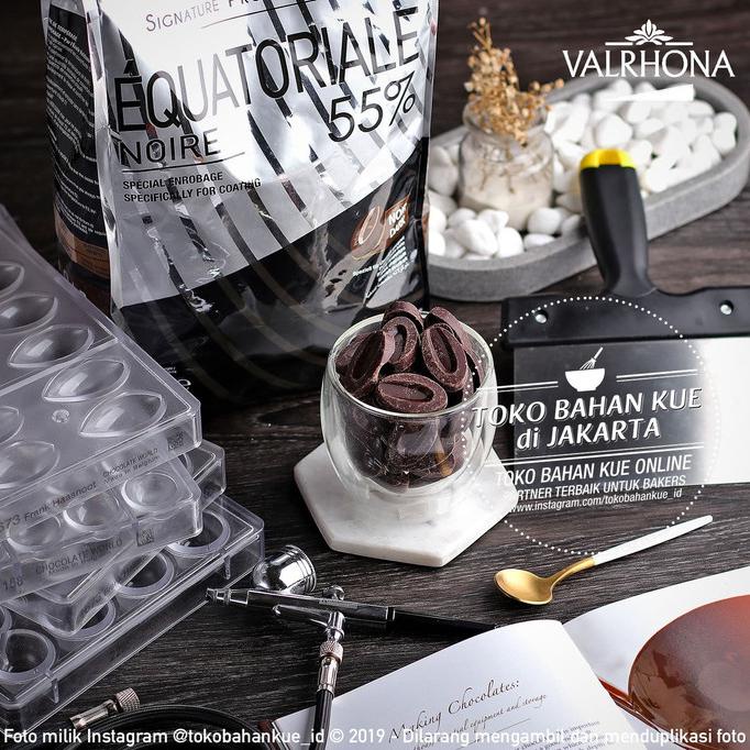 

Valrhona Equatoriale 55% Dark Couverture Chocolate 250gr Cokelat Coin