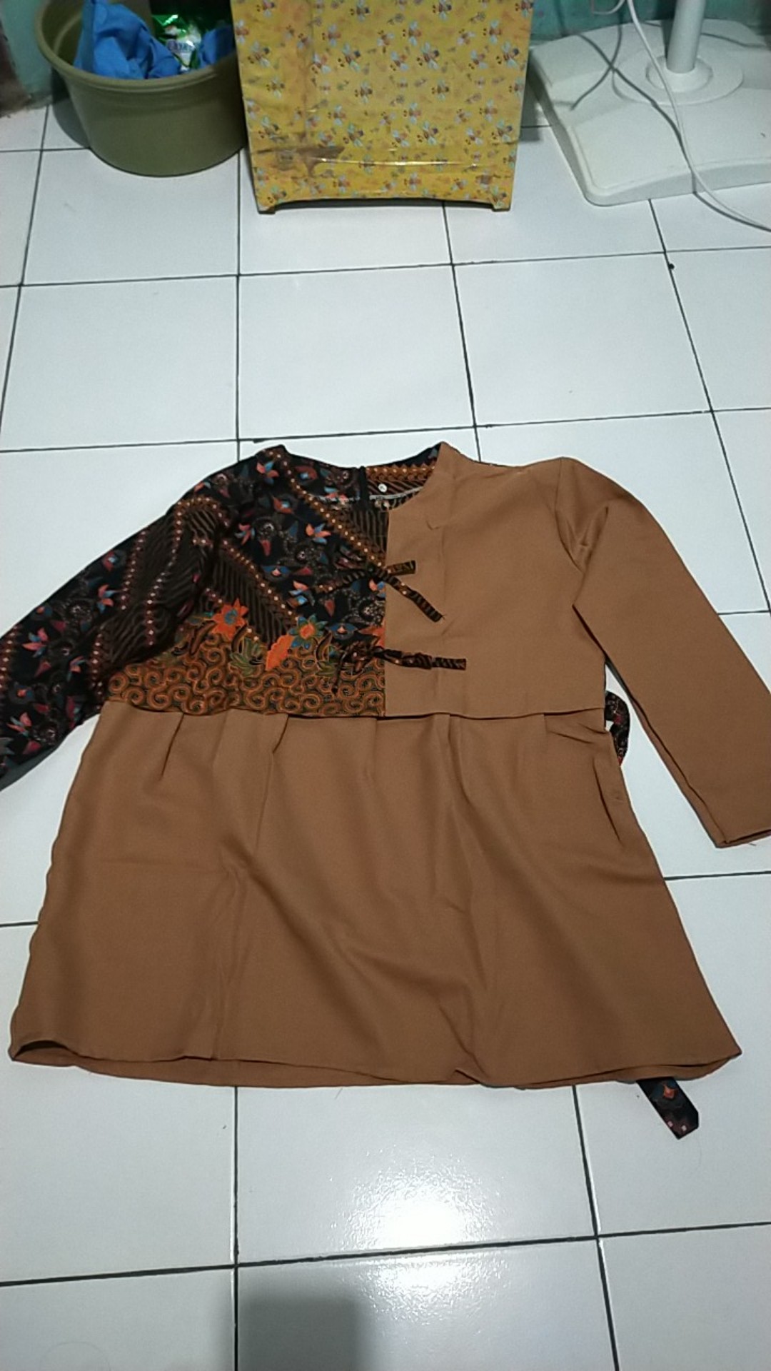 Atasan Batik Dolby Dolbi Dobby Doby Tenun Sutra Tulis Halus Katun Atbm Baron ,sarombit Atasan