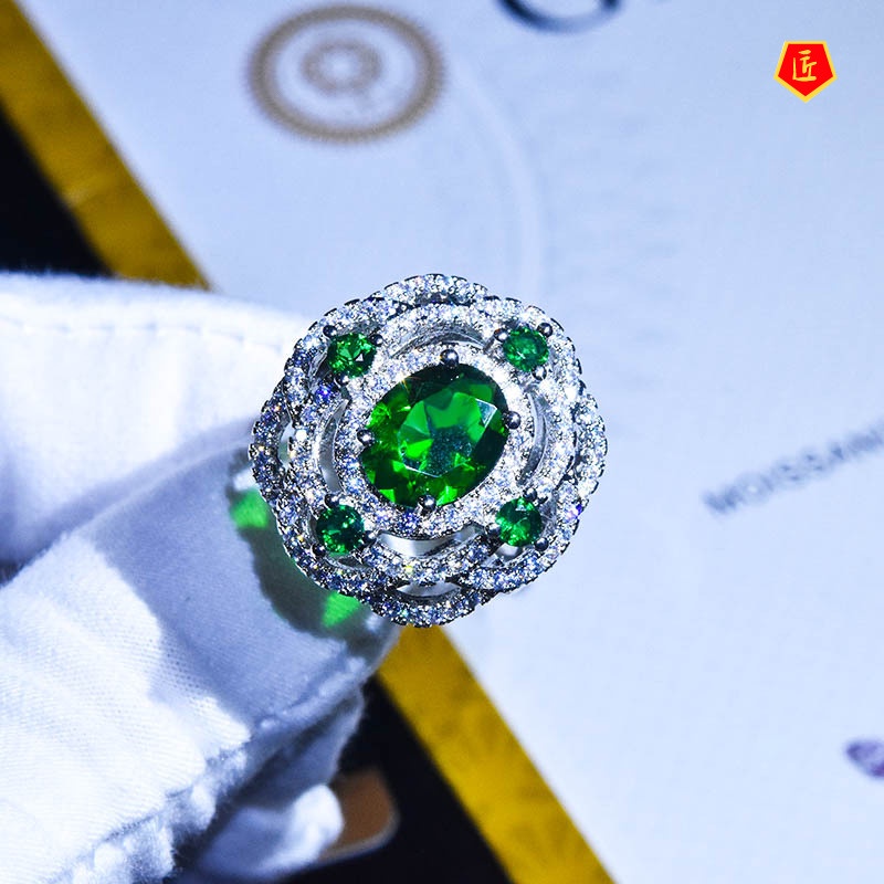 [Ready Stock]Luxury Elegant Micro-Inlaid Diamond Natural Emerald Ring