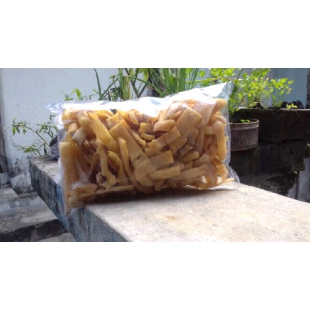 

Kerupuk Rambak Kulit Sapi Mentah Stick 500gr