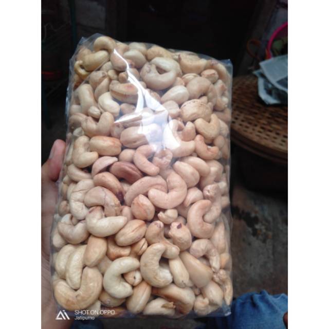 

TERENAk !!!kacang mete oven kemasan 1000g