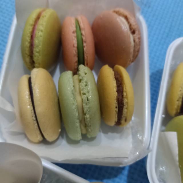 

Macaron Asli almond