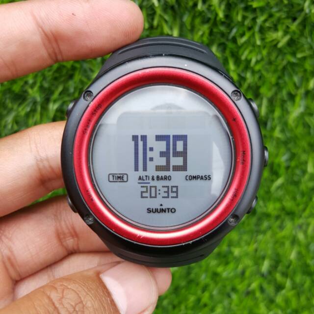 suunto core lava red