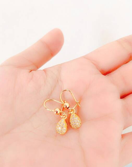 Anting Wanita model Oval Zirconia Gold Xuping