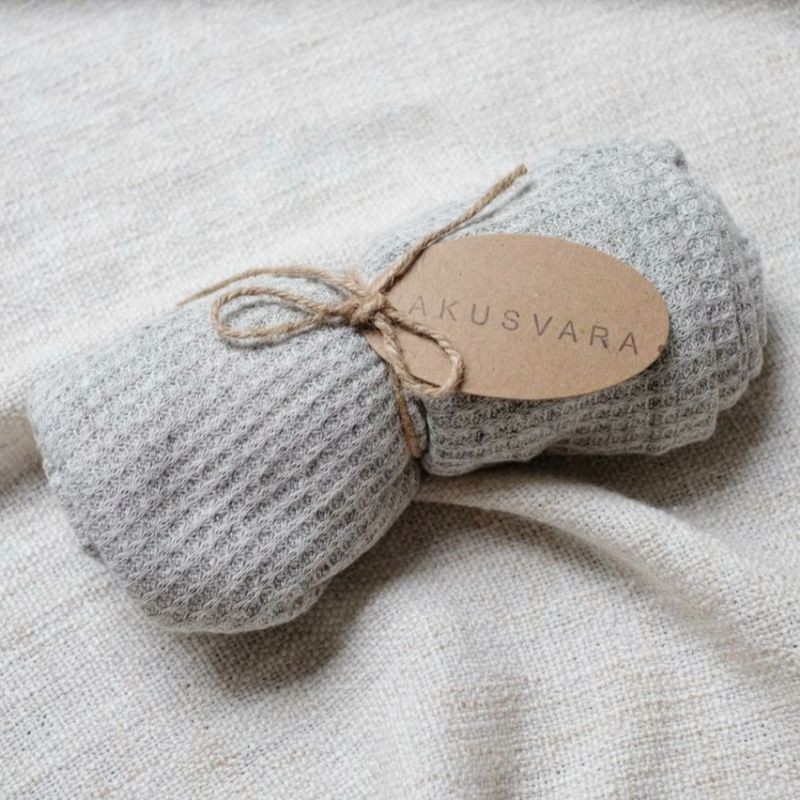 Preloved Akusvara Premium Cellular Blanket selimut bayi