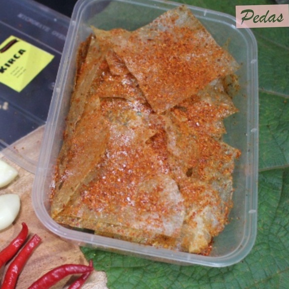 BISA COD MAKANAN VIRAL RINGAN CAMILAN PEDAS DAUN JERUK KERIPIK KACA KRIPCA KEMASAN BOX 100GRAM