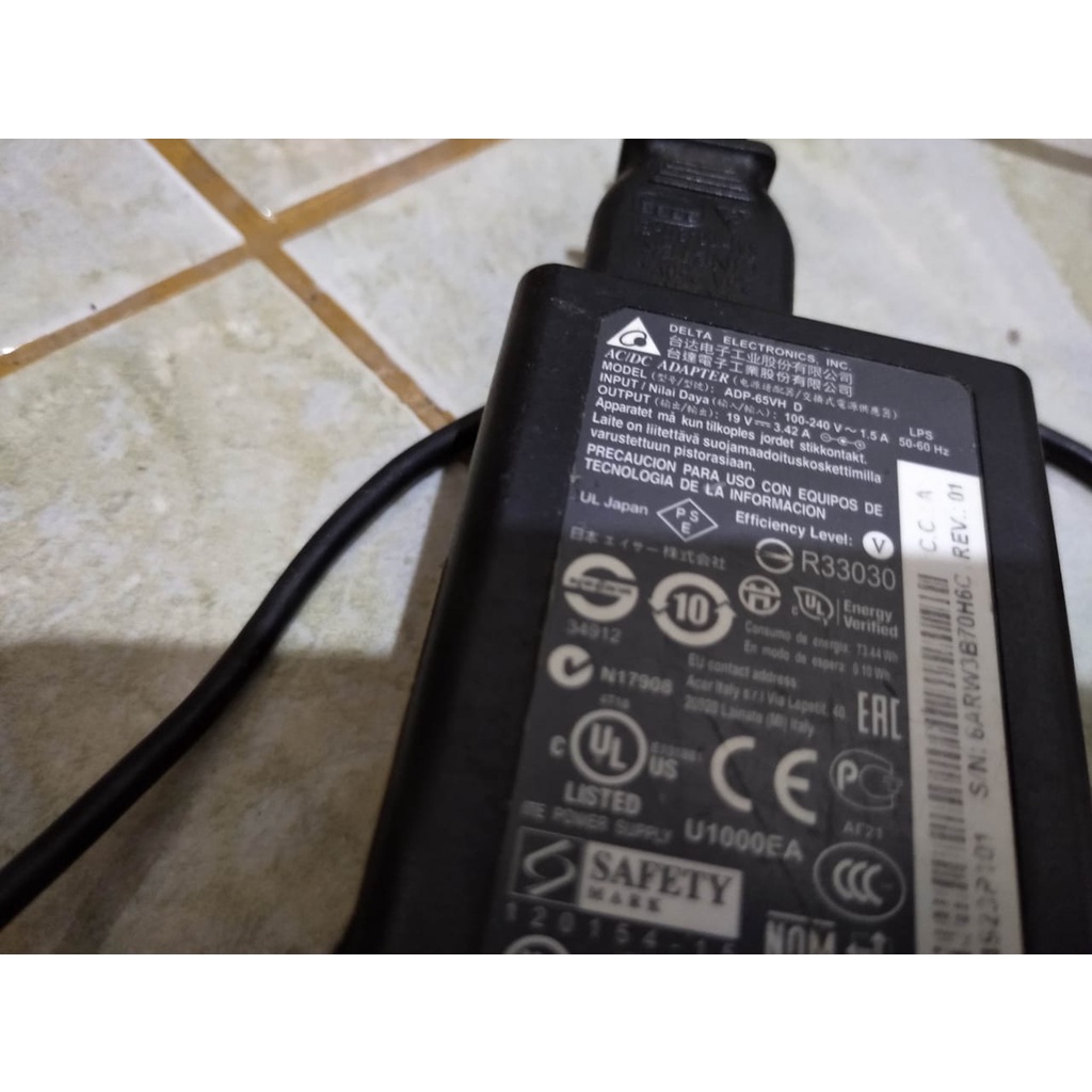 Charger cas laptop acer E5 473 471 422 421 411 E5-473 E5-471 E5-422 E5-411