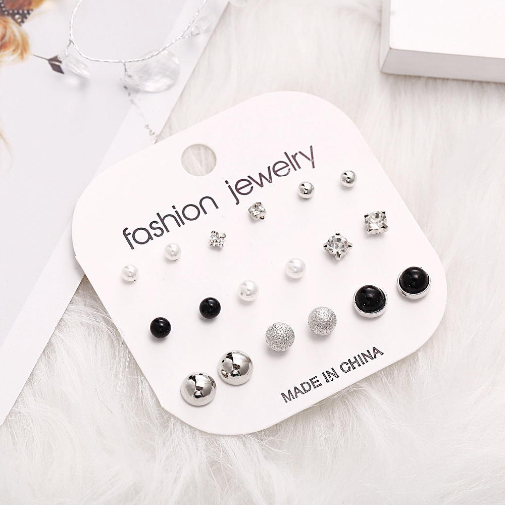 Set Anting Stud Bentuk Geometris Aksen Mutiara Imitasi Warna Silver Untuk Wanita