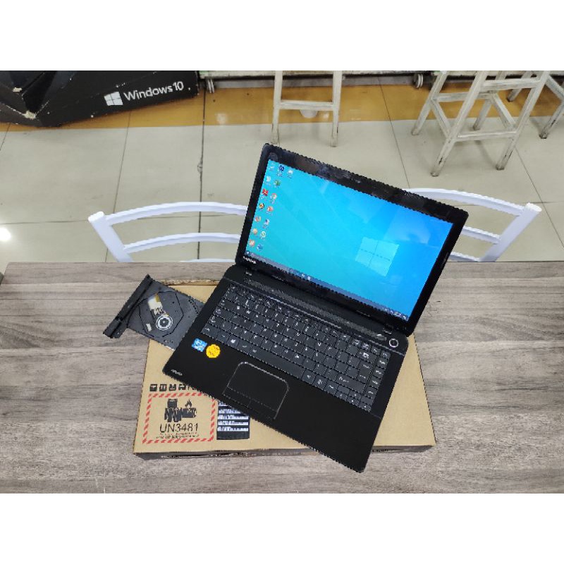 LAPTOP LEPTOP TOSHIBA CORE i3 HDD 500GB 14 INC GENERASI TERBARU WINDOWS10 ZOOM SIAP PAKAI