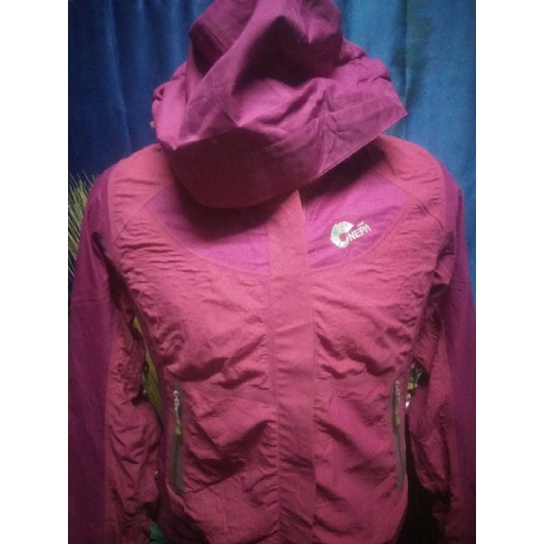 Jaket outdoor gunung Nepa