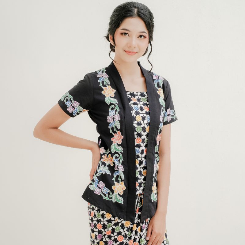 Kebaya Encim Batik Lengan Pendek - Hitam PS
