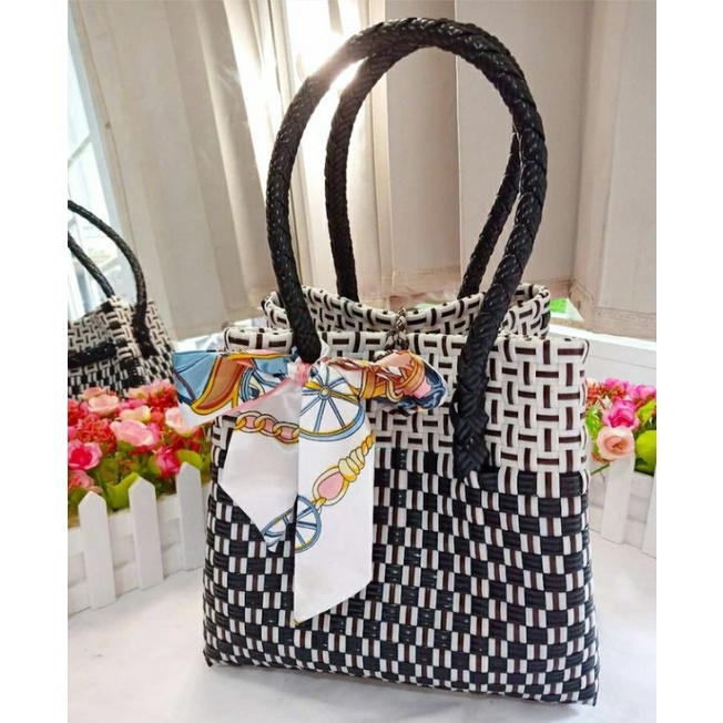 tas anyaman/tas anyaman bahan jali size M