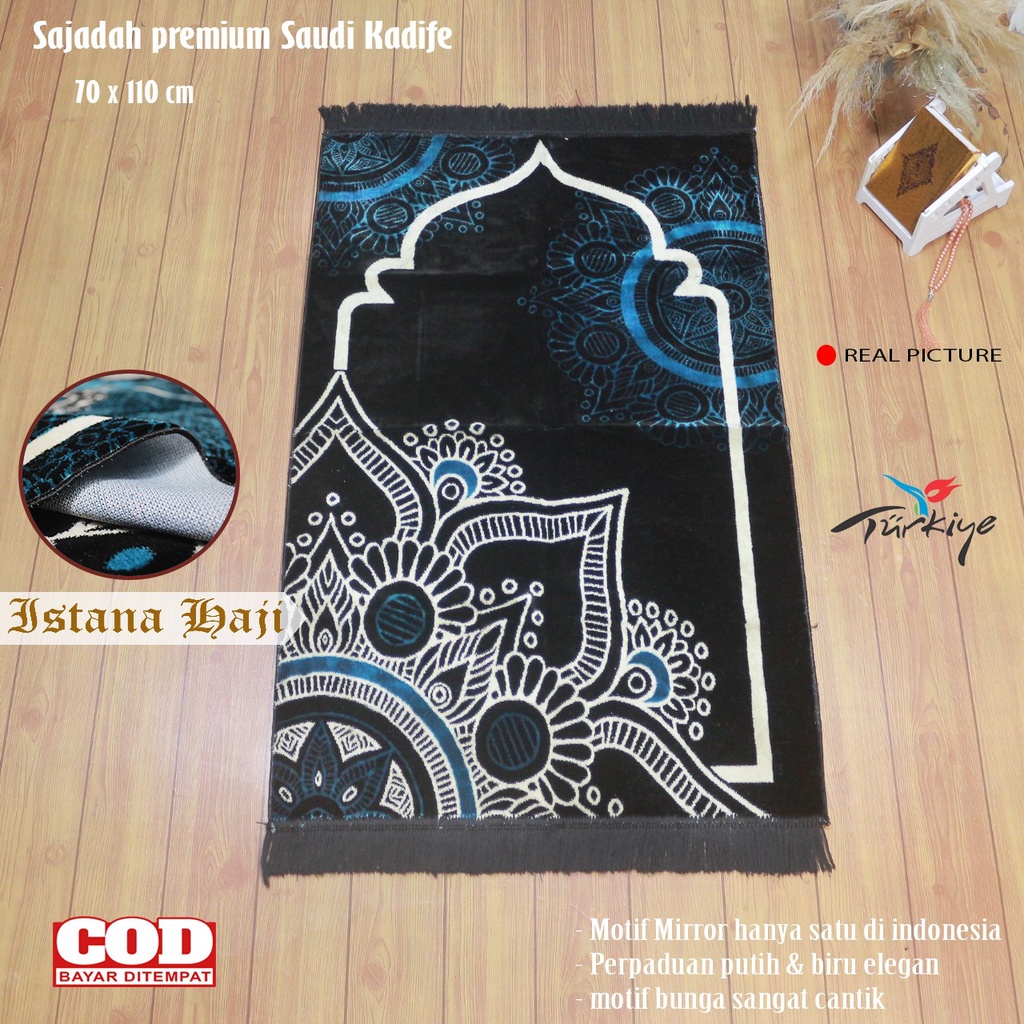 Sajadah Dewasa Premium Motif Bunga Cantik Dasar Hitam