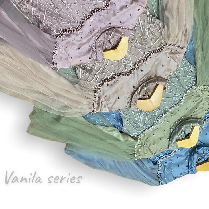 SHOPEE 8.8 Batik Couple Kebaya Modern Kebaya Tunangan Lamaran Baju Wisuda Baju Tunangan Baju Lamaran